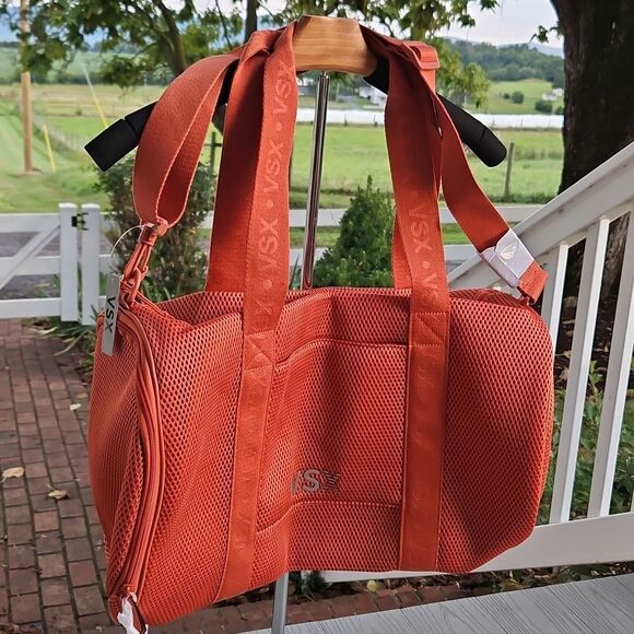VSX Sports Duffle Bag W Shoe Compartment In Vibrant Mesh Orange NEW MSRP $60 - Picture 8 of 16
